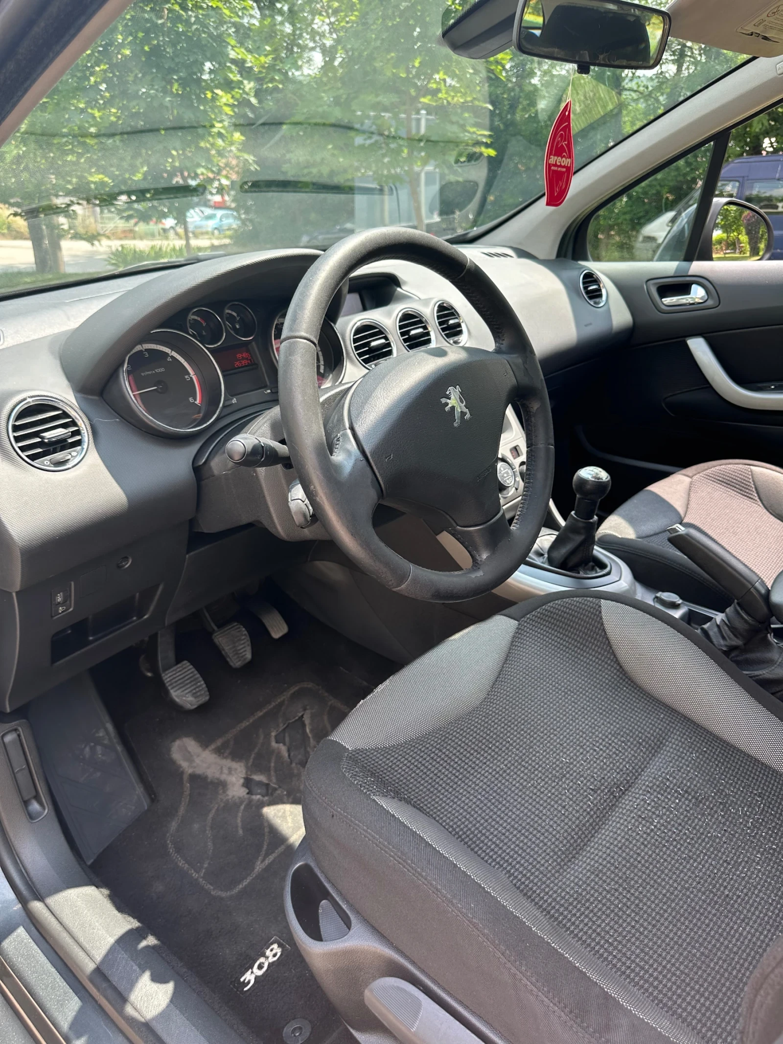 Peugeot 308 1.6 HDI 92 к.с. Климатроник - изображение 9