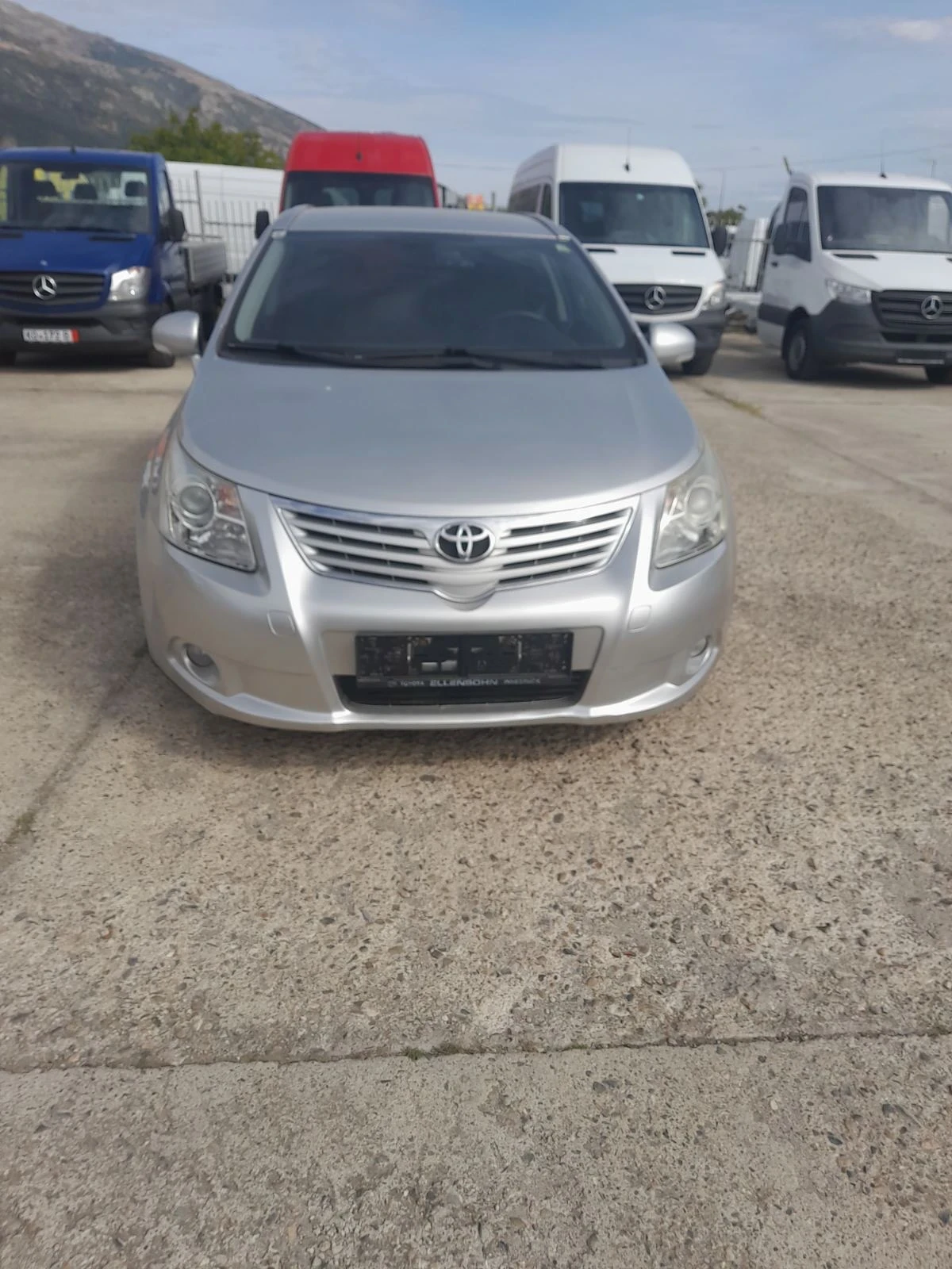 Toyota Avensis 1.8 | Mobile.bg — изображение 1