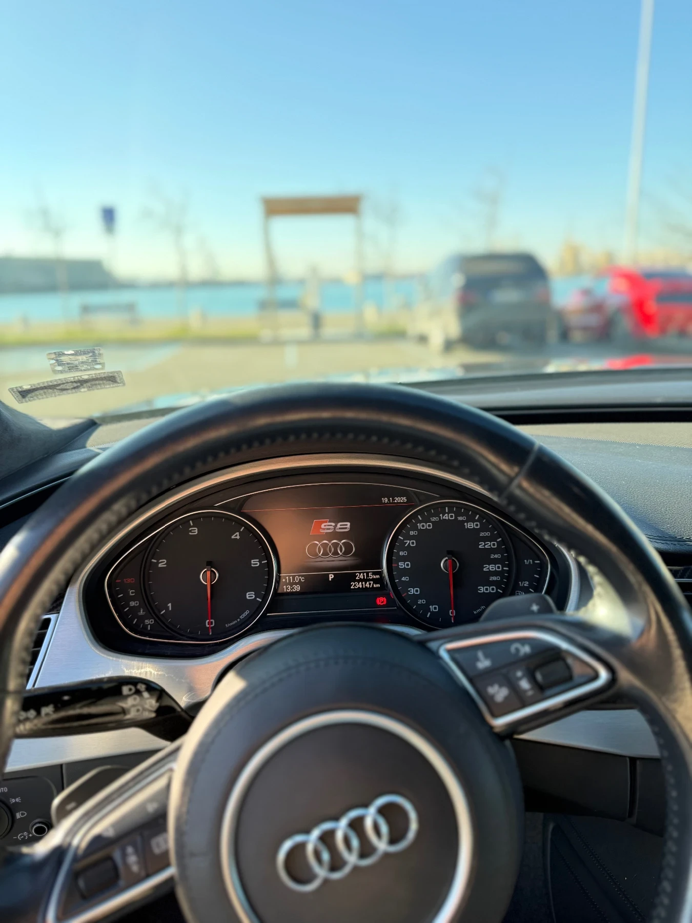 Audi A8  - изображение 10