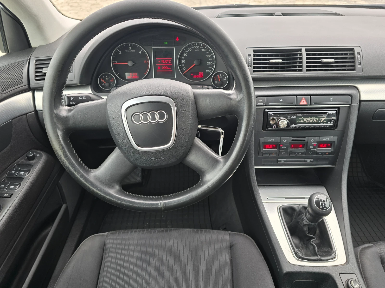 Audi A4 1.9TDI 116 EURO 4 | Mobile.bg   13