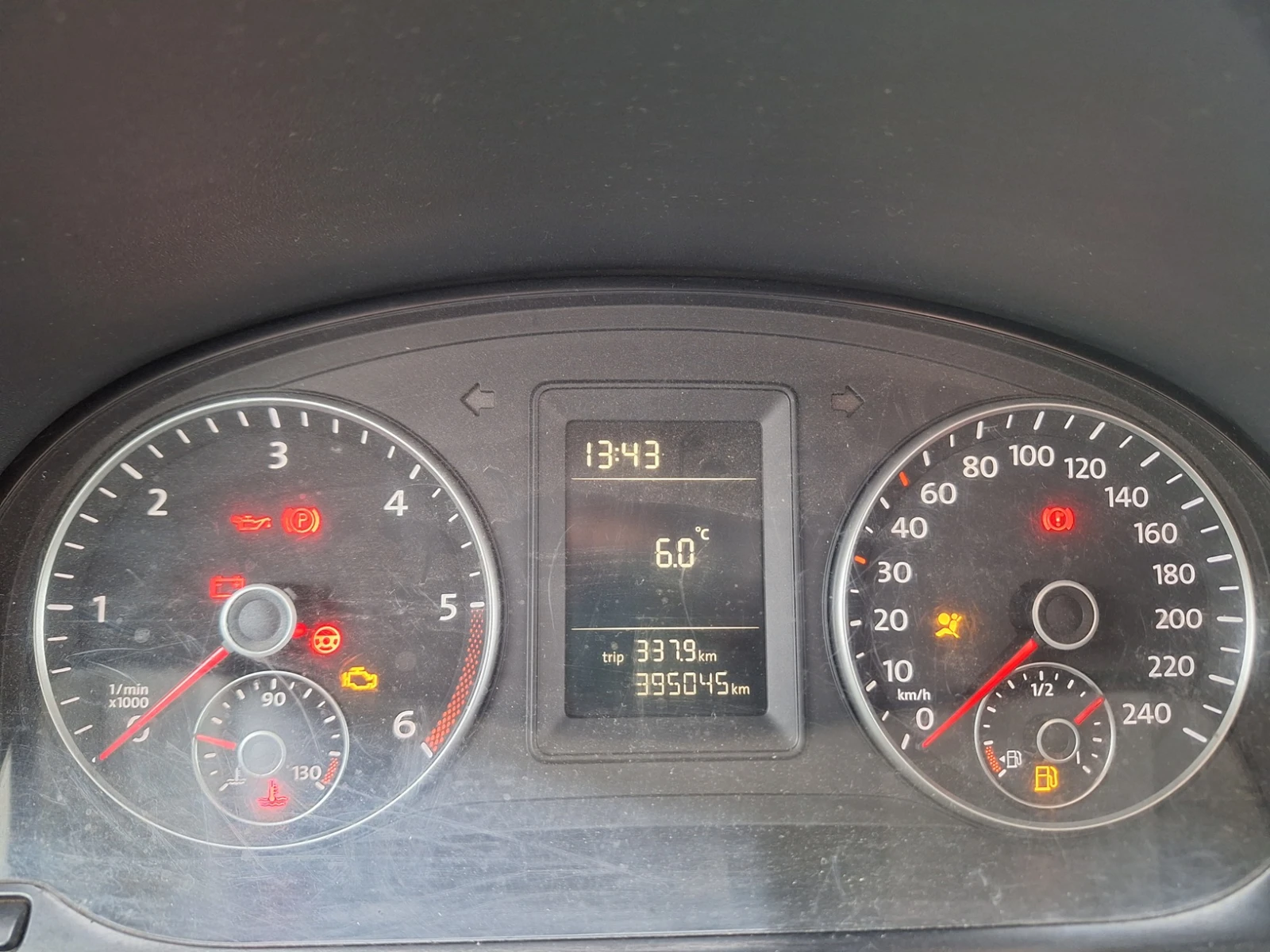 VW Caddy 1, 6 TDI - изображение 10