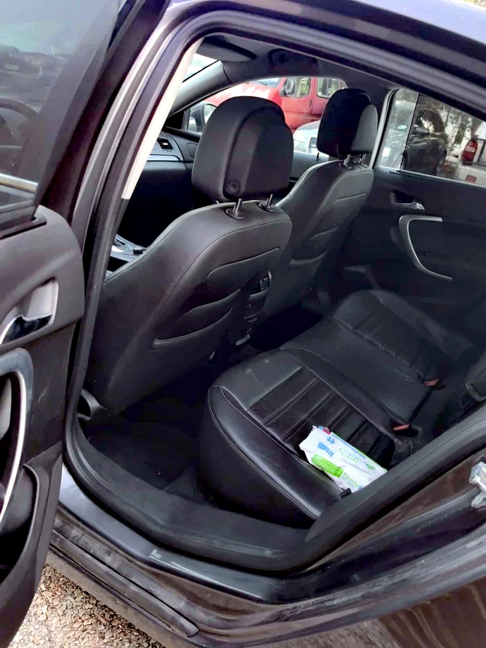 Opel Insignia 2.8T 4x4 - изображение 8