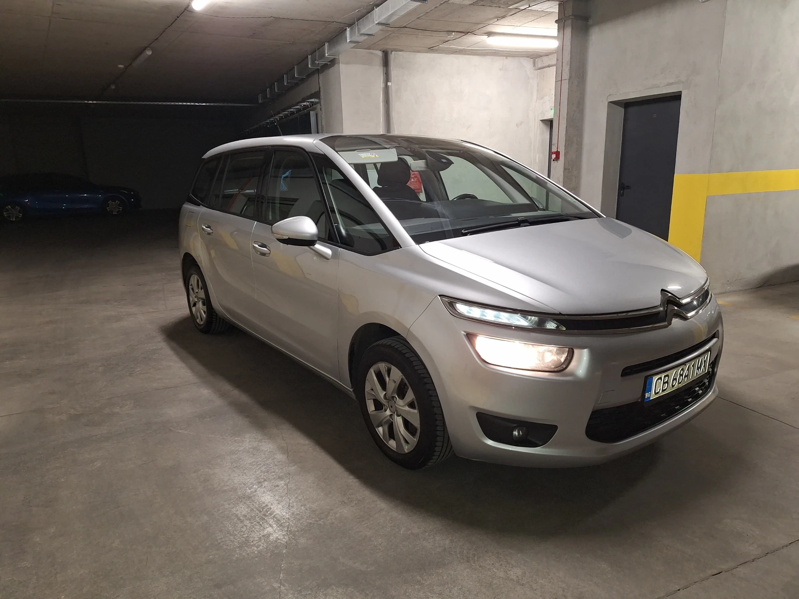 Citroen Grand C4 Picasso 1.6 EHDI , 7 места - изображение 2