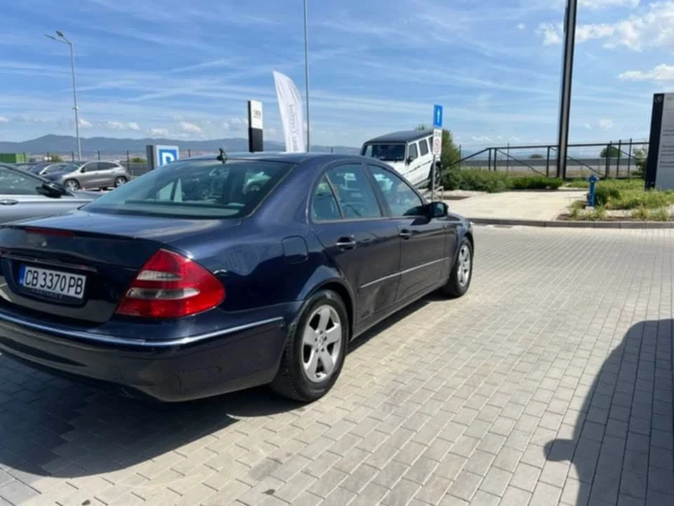 Mercedes-Benz 220  - изображение 2