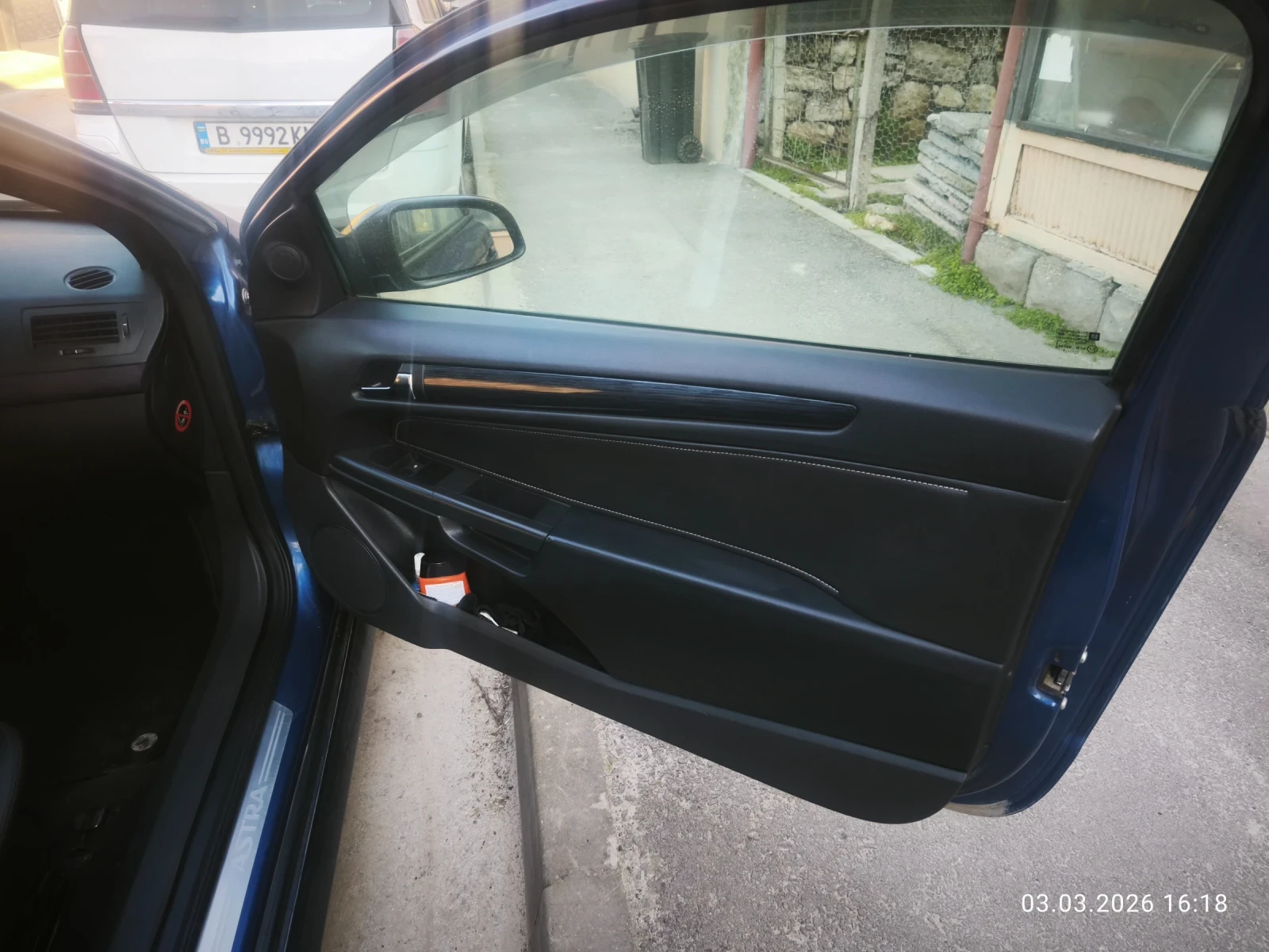 Opel Astra Gtc opc pack, снимка 5 - Автомобили и джипове - 53816943