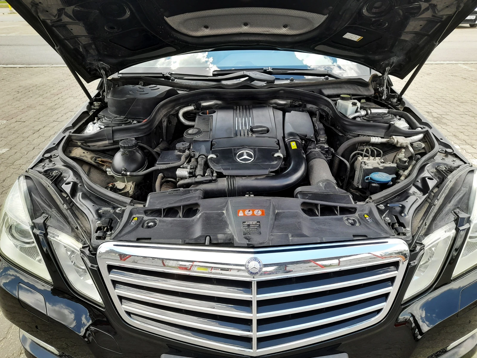 Mercedes-Benz E 200, снимка 6 - Автомобили и джипове - 54125814