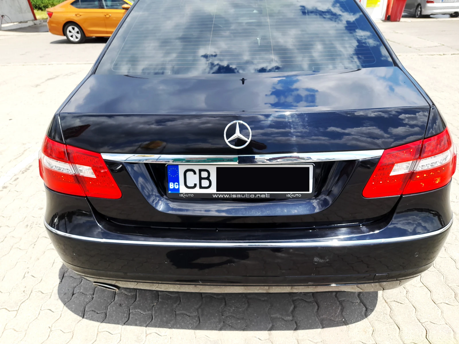 Mercedes-Benz E 200, снимка 3 - Автомобили и джипове - 54125814