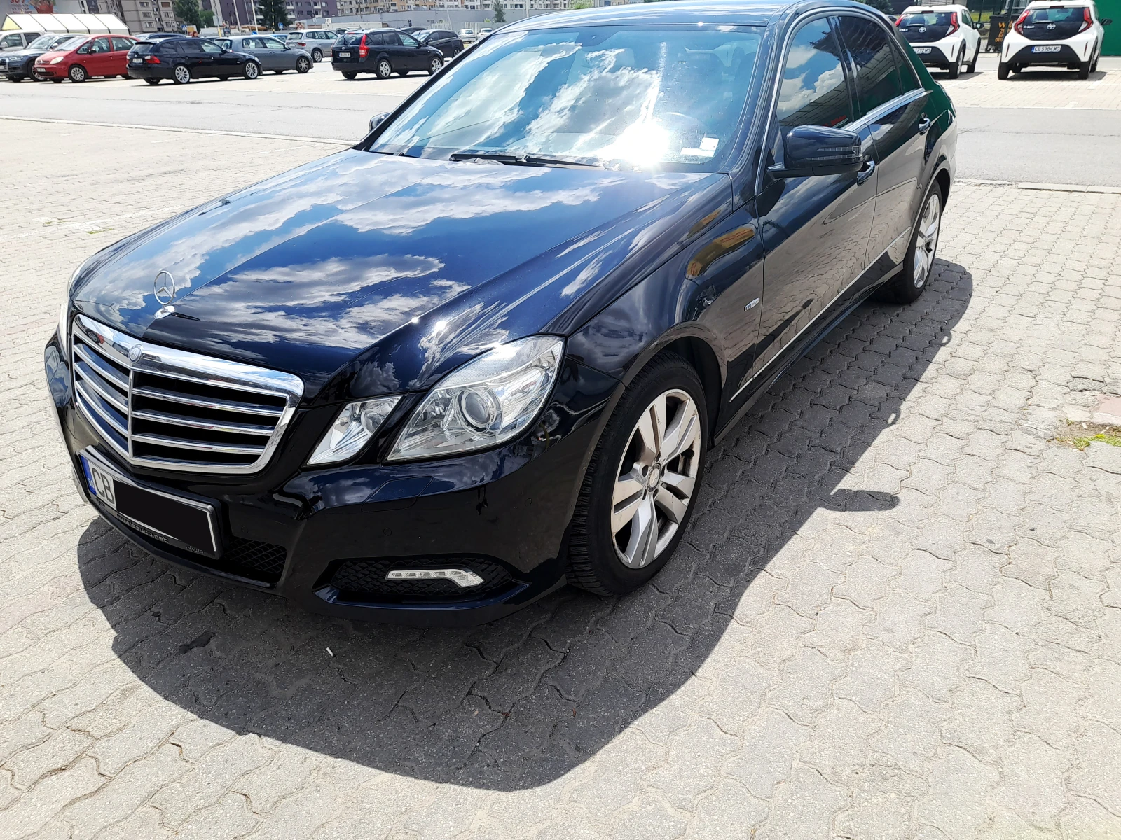 Mercedes-Benz E 200, снимка 2 - Автомобили и джипове - 54125814