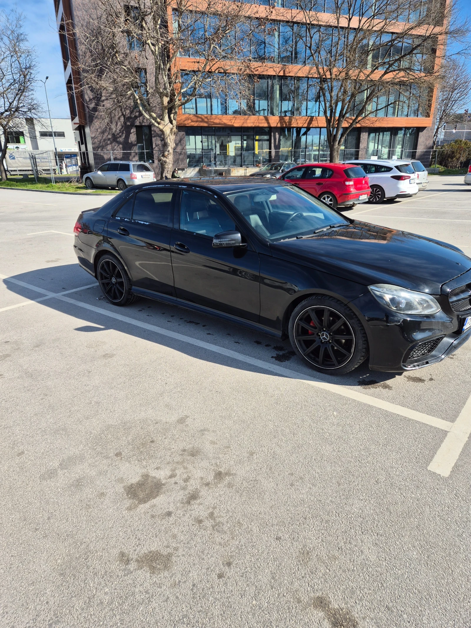 Mercedes-Benz E 200, снимка 2 - Автомобили и джипове - 54275399