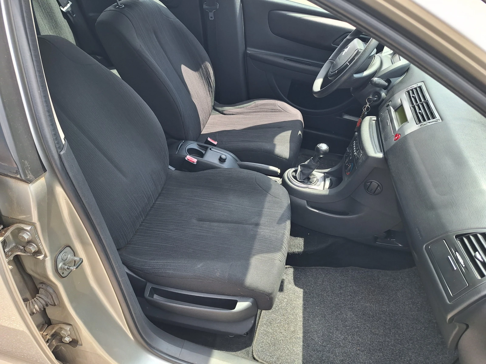 Citroen C4 1.6  i, снимка 14 - Автомобили и джипове - 54824836