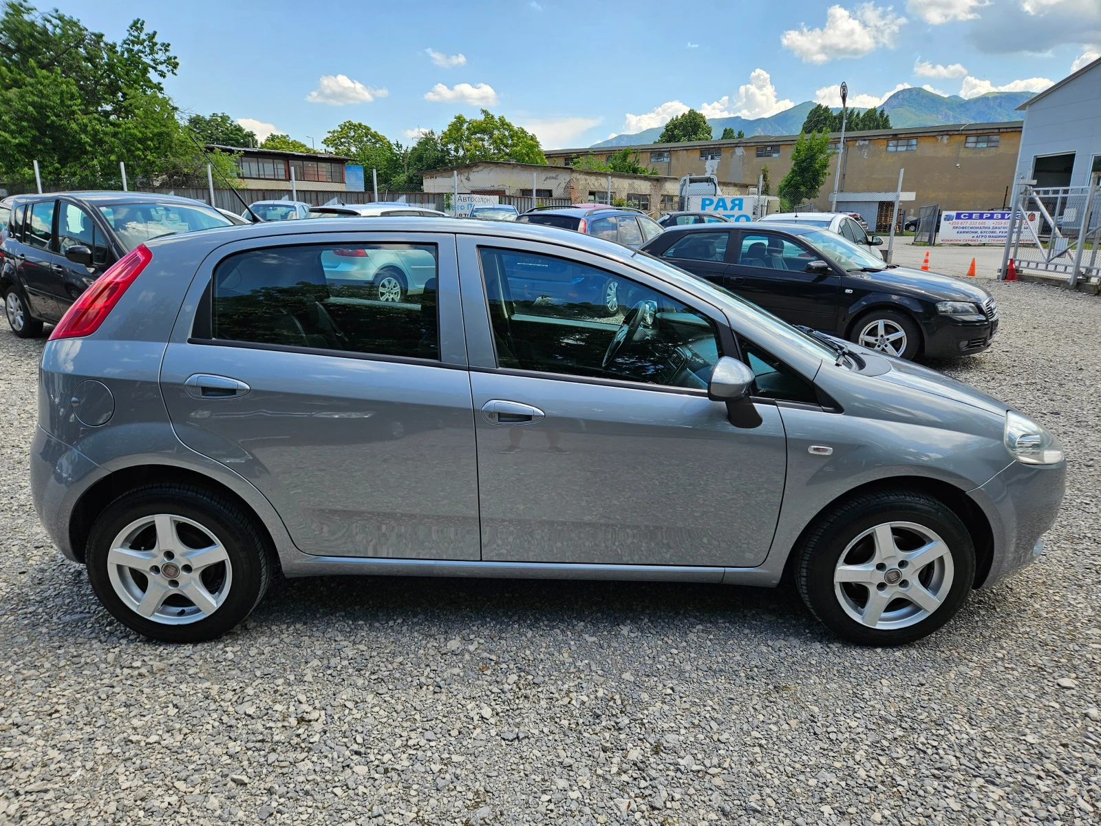 Fiat Punto 1.4 бензин 75кс, снимка 2 - Автомобили и джипове - 54855512