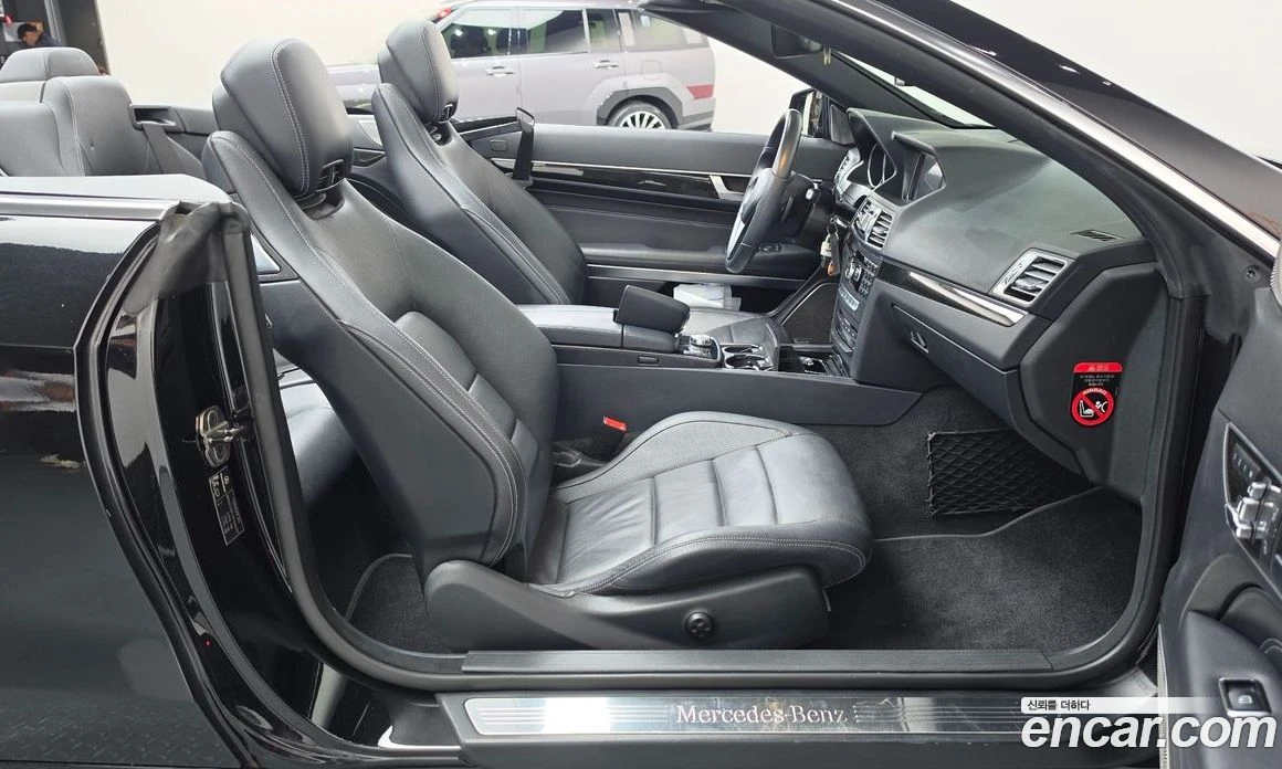 Mercedes-Benz E 200 E200 Cabriolet, снимка 11 - Автомобили и джипове - 55685043