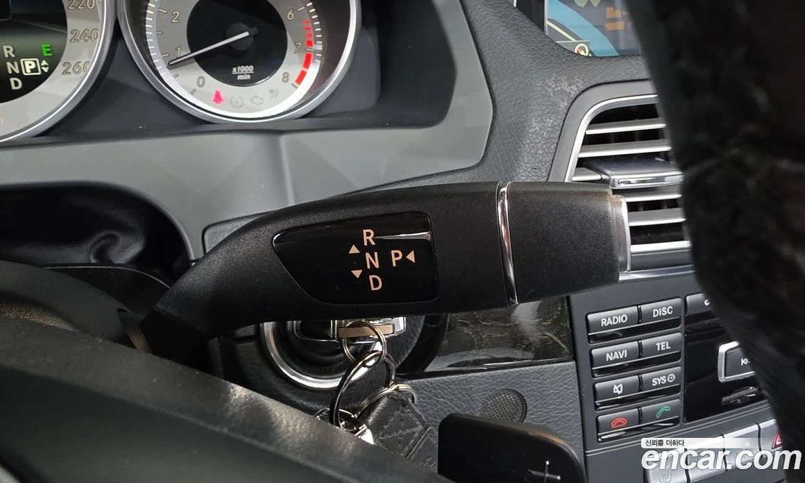 Mercedes-Benz E 200 E200 Cabriolet, снимка 9 - Автомобили и джипове - 55685043