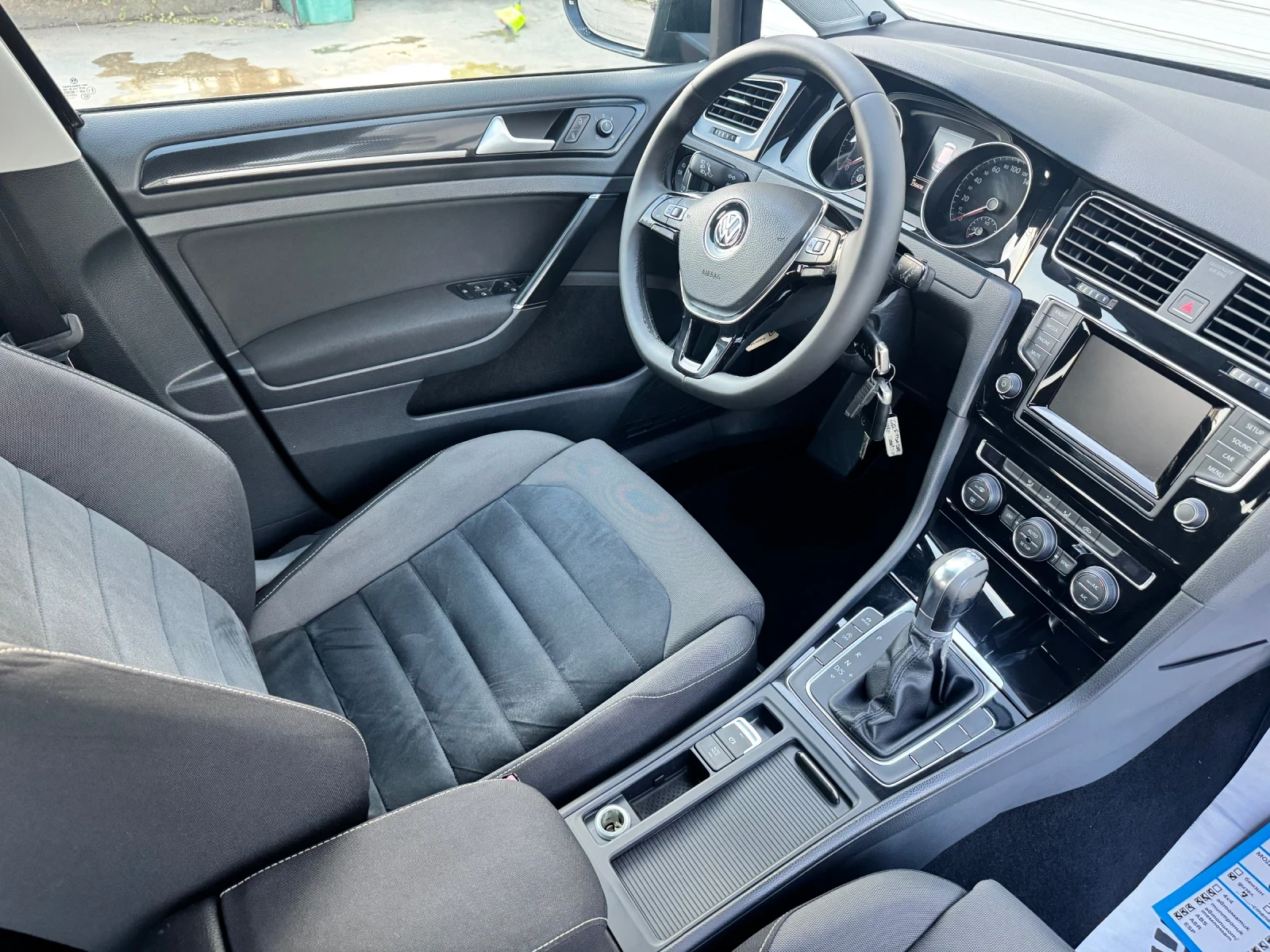 VW Golf, снимка 13 - Автомобили и джипове - 55994410