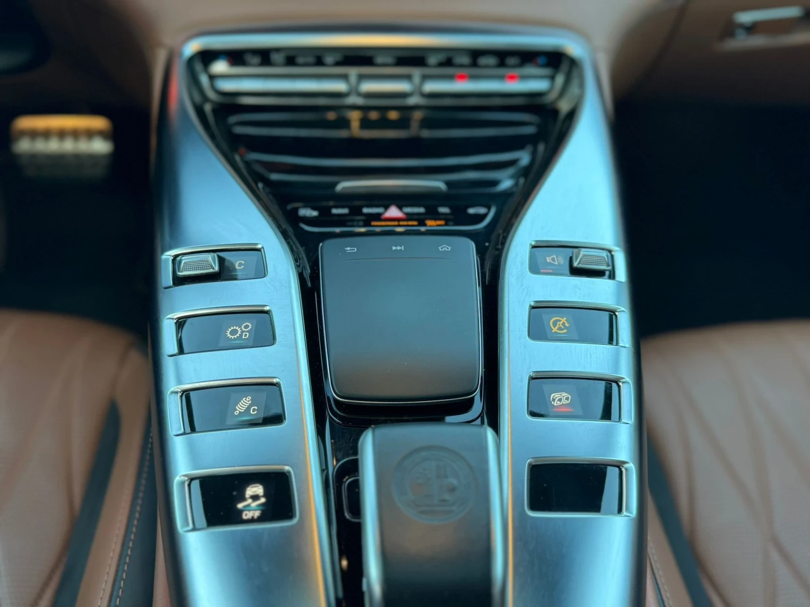 Mercedes-Benz GT Brabus 800, снимка 8 - Автомобили и джипове - 55944384