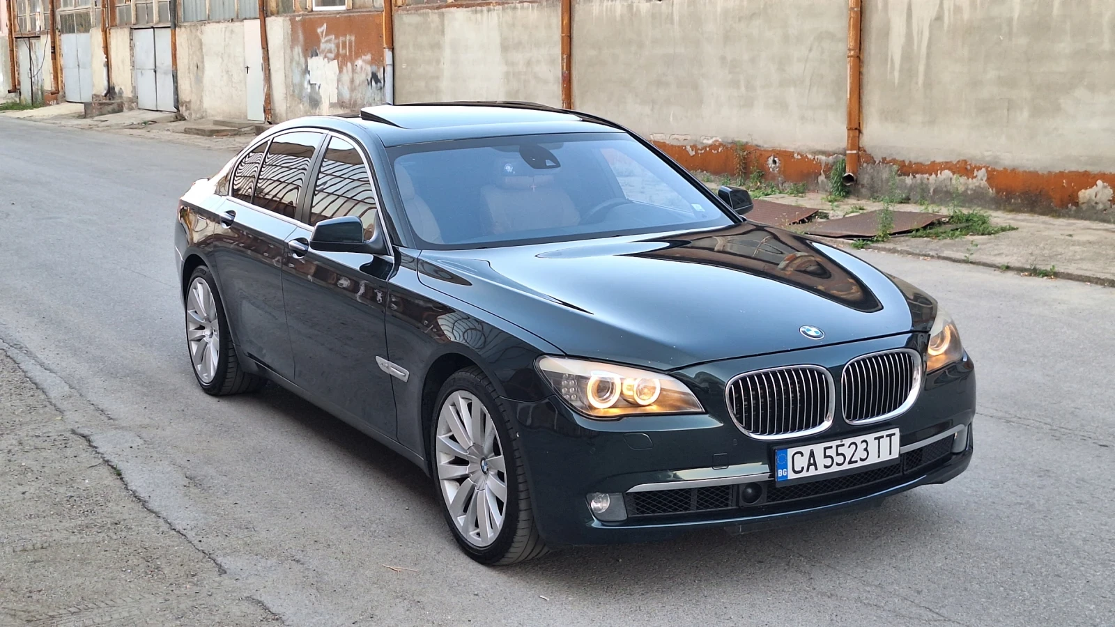 BMW 750 Xdrive , снимка 2 - Автомобили и джипове - 56588423