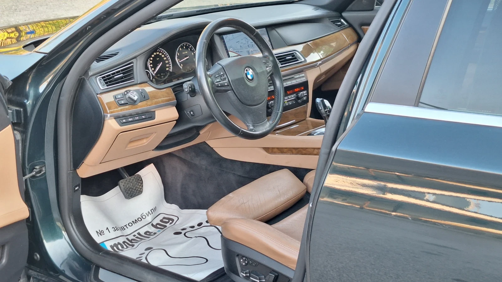 BMW 750 Xdrive , снимка 7 - Автомобили и джипове - 56588423