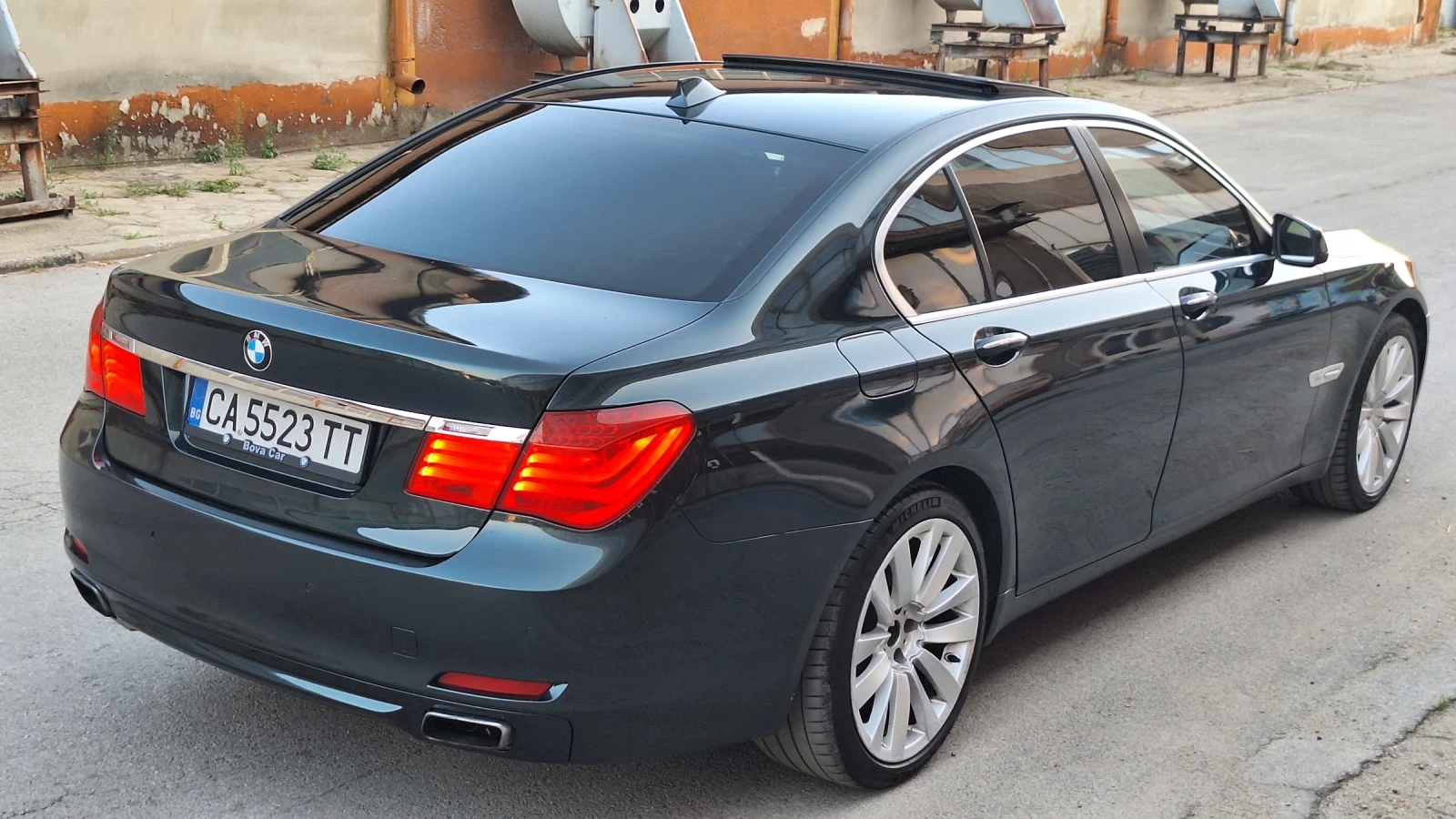 BMW 750 Xdrive , снимка 4 - Автомобили и джипове - 56588423