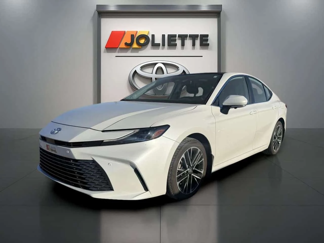 Toyota Camry * 2.5 Hybrid XLE AWD * HUD * ОБДУХВАНЕ * CARFAX * 