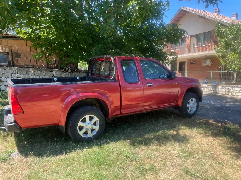 Isuzu D-max, снимка 4 - Автомобили и джипове - 49065921