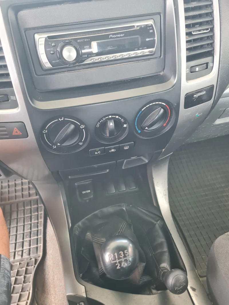 Toyota Land cruiser 3.0 D4D.173к.с. 2007г. 4х4 , снимка 8 - Автомобили и джипове - 52323283