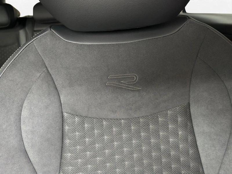 VW T-Roc 1.5 eTSI FACELIFT R-LINE BLACK STYLE MATRIX DSG , снимка 8 - Автомобили и джипове - 52870241