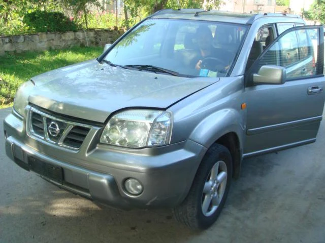 Nissan X-trail 2.0 16V, снимка 1 - Автомобили и джипове - 46834476