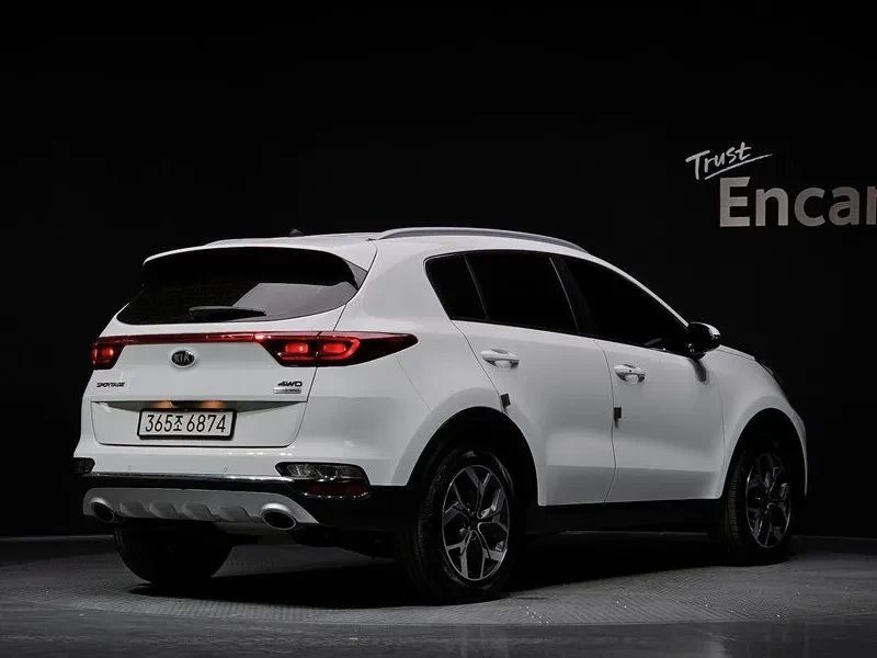 Kia Sportage 2.0 CRDi 4WD, снимка 2 - Автомобили и джипове - 54276733