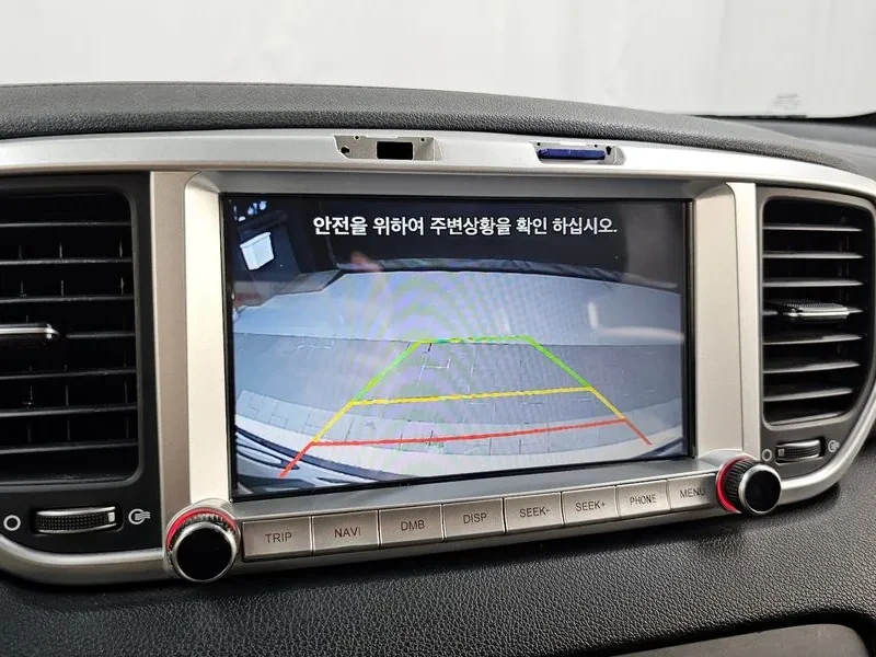 Kia Sportage 2.0 CRDi 4WD, снимка 15 - Автомобили и джипове - 54276733