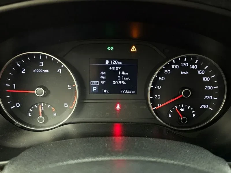 Kia Sportage 2.0 CRDi 4WD, снимка 8 - Автомобили и джипове - 54276733