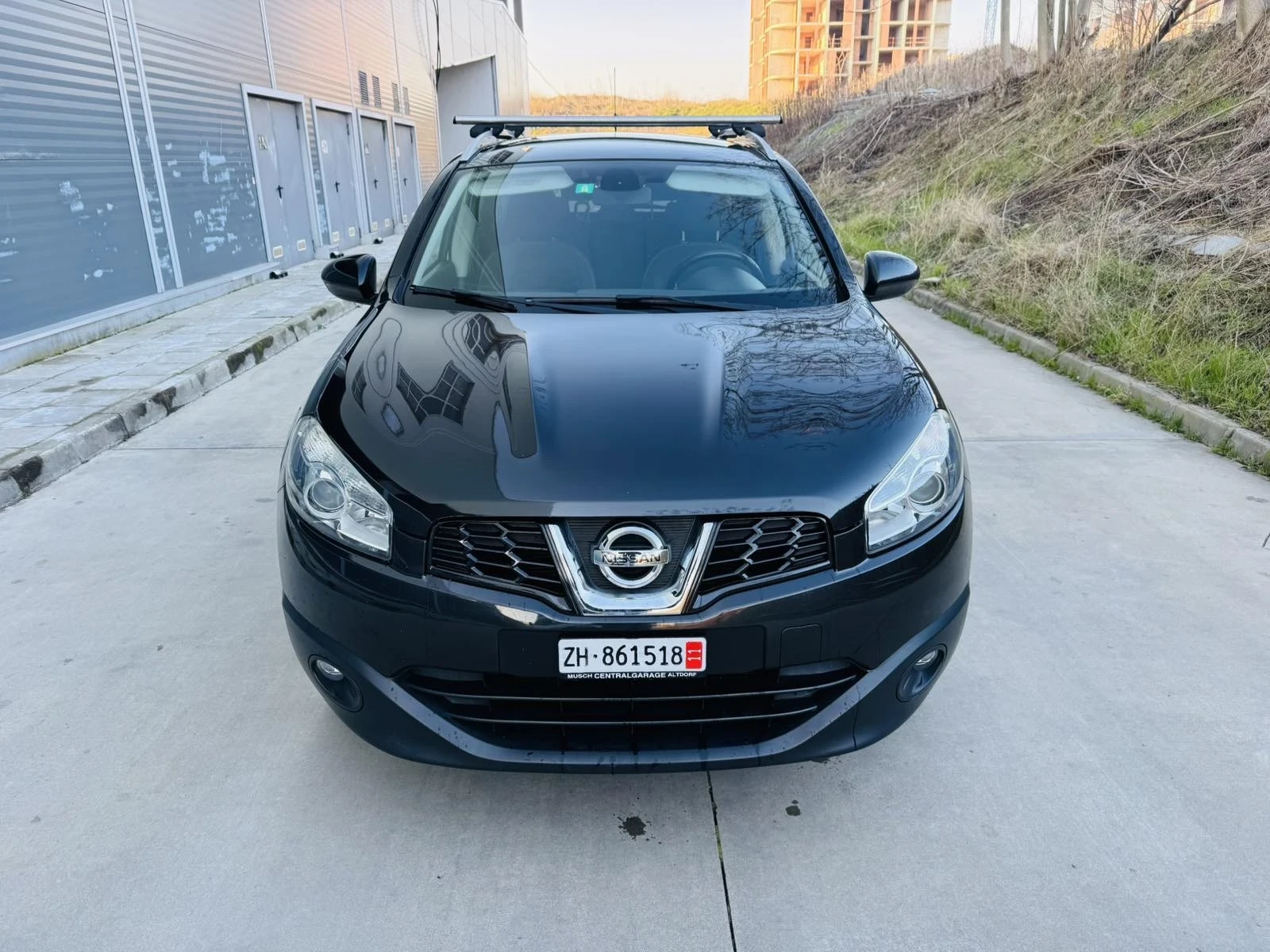 Nissan Qashqai 2.0i 4x4  + 2 - изображение 3