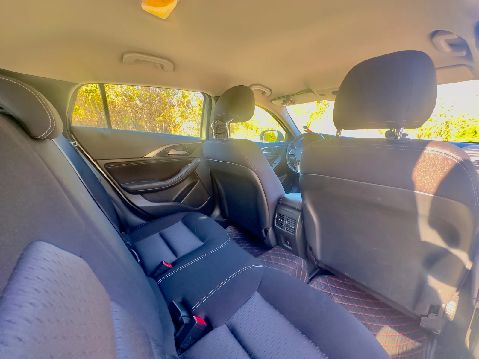 Infiniti Q30 1.5 | Mobile.bg   16