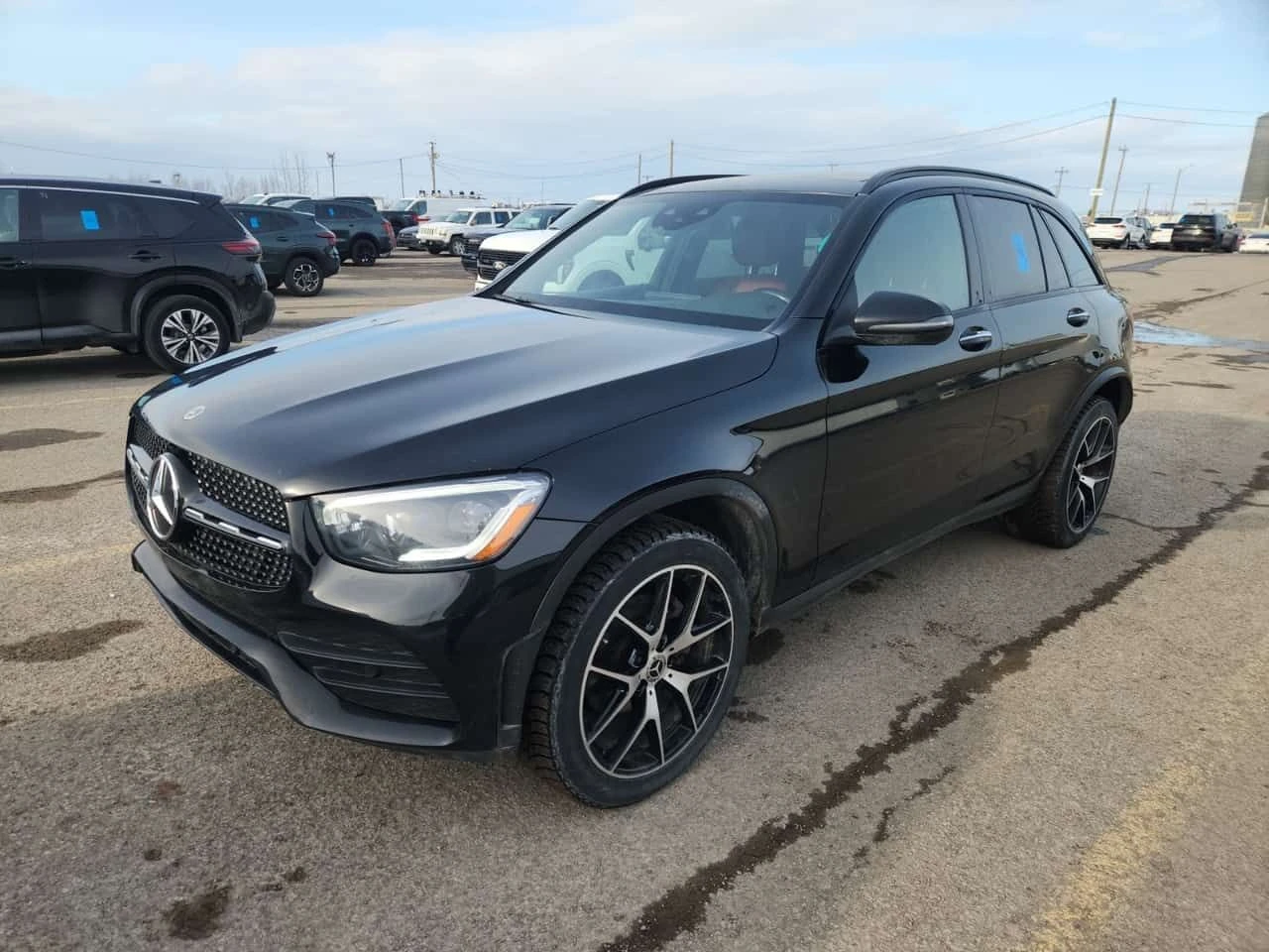 Mercedes-Benz GLC 300 | DISTRONIC | 360  | PANO | Keyless | CARFAX, снимка 17 - Автомобили и джипове - 53714453