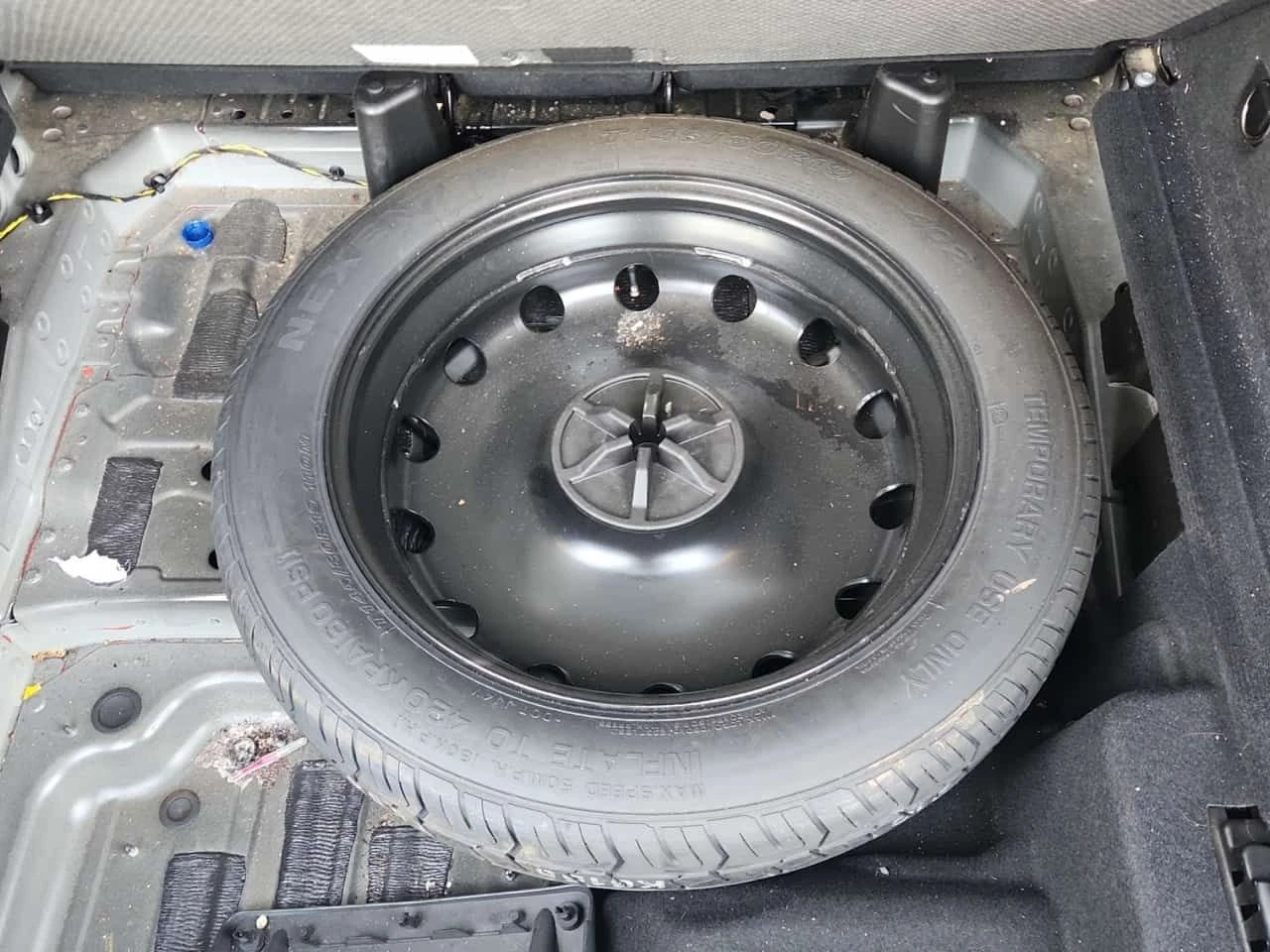 Mercedes-Benz GLC 300 | DISTRONIC | 360  | PANO | Keyless | CARFAX, снимка 14 - Автомобили и джипове - 53714453