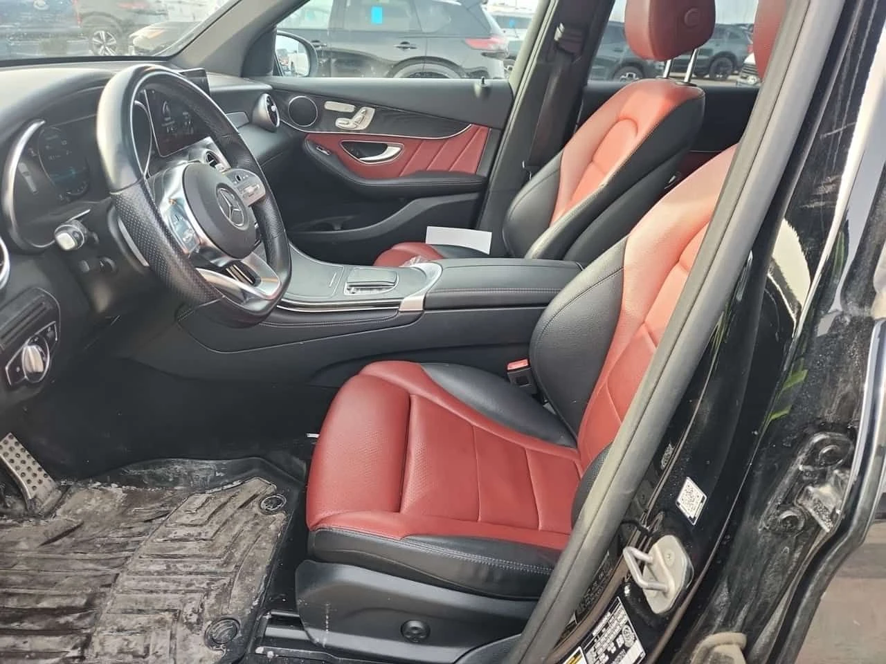 Mercedes-Benz GLC 300 | DISTRONIC | 360  | PANO | Keyless | CARFAX - изображение 5