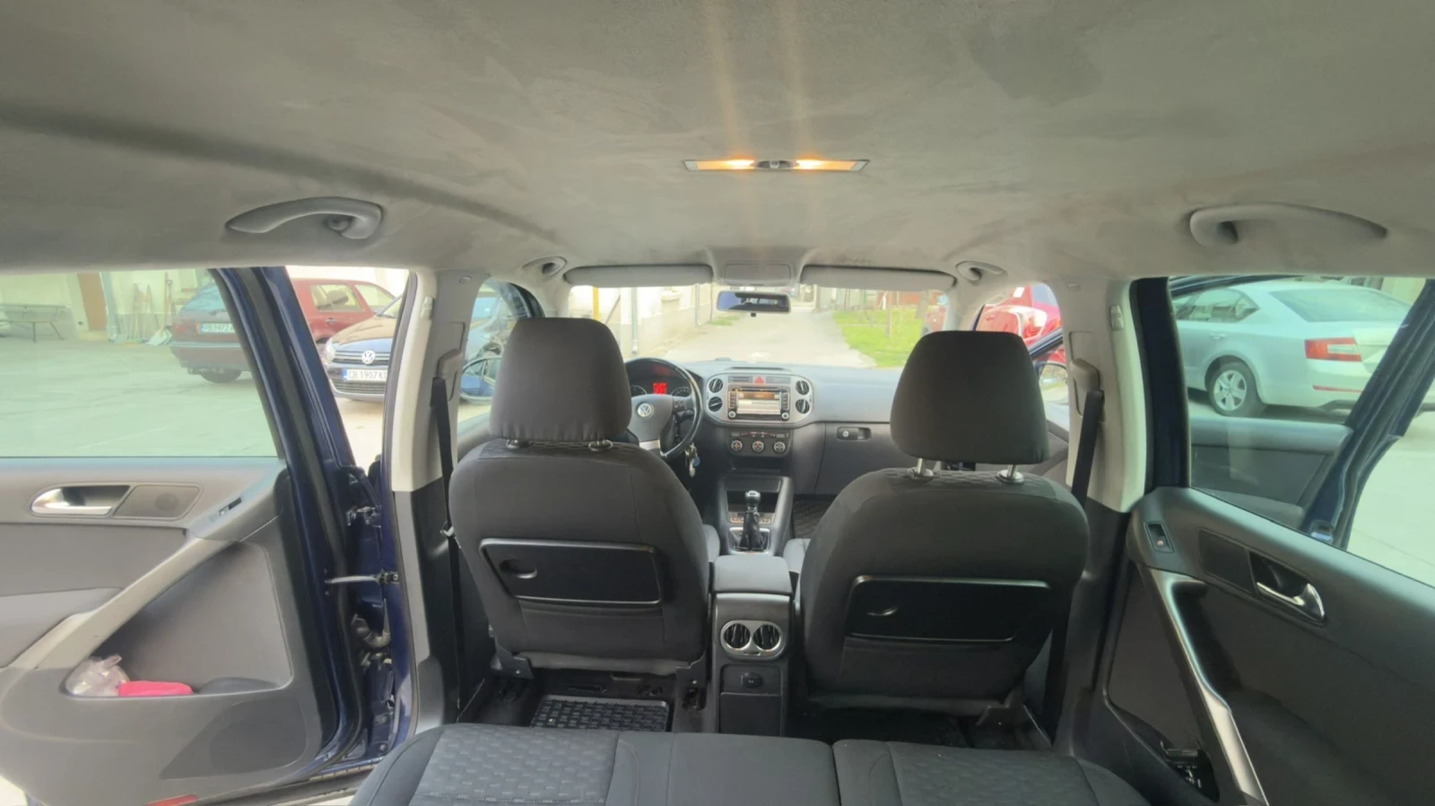 VW Tiguan 2.0tdi , снимка 11 - Автомобили и джипове - 54257166