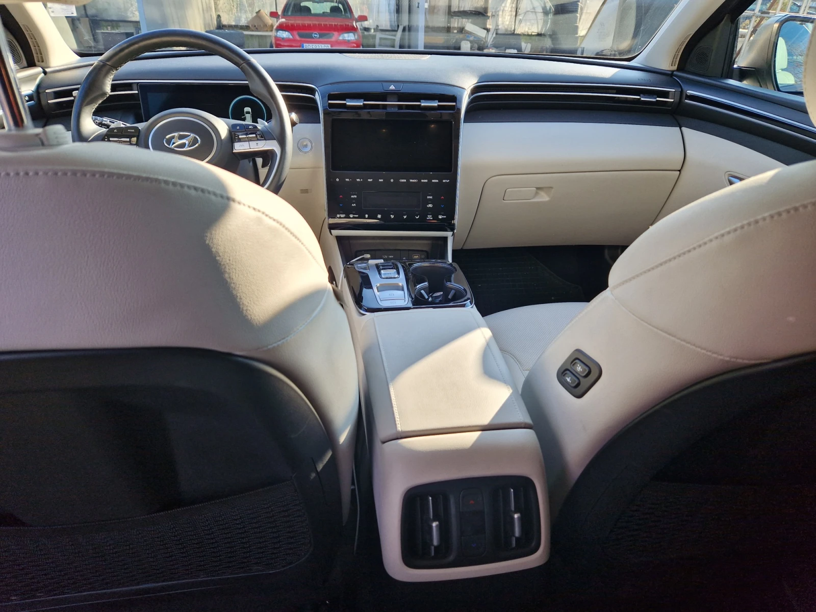 Hyundai Tucson 4x4, снимка 4 - Автомобили и джипове - 54645081