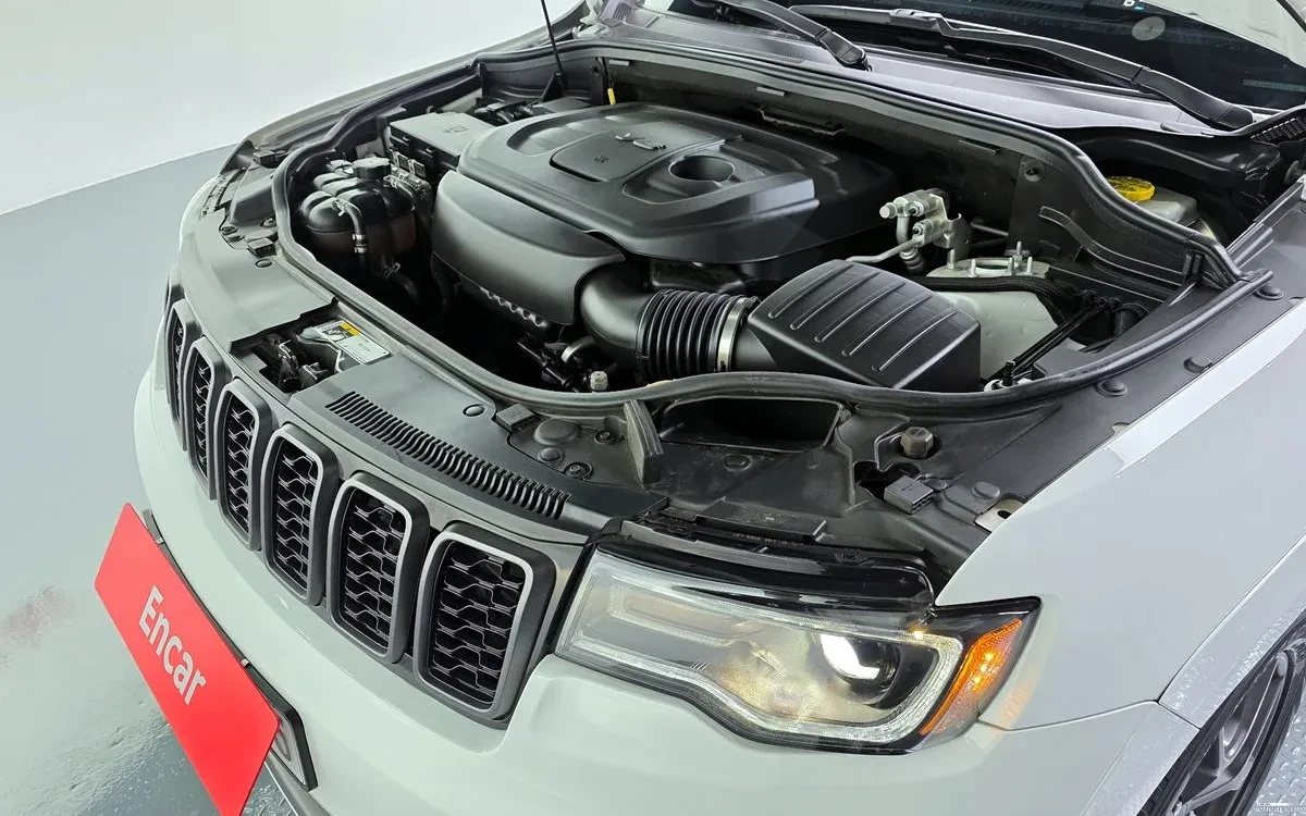 Jeep Grand cherokee 3.6 Limited X, снимка 5 - Автомобили и джипове - 54697161