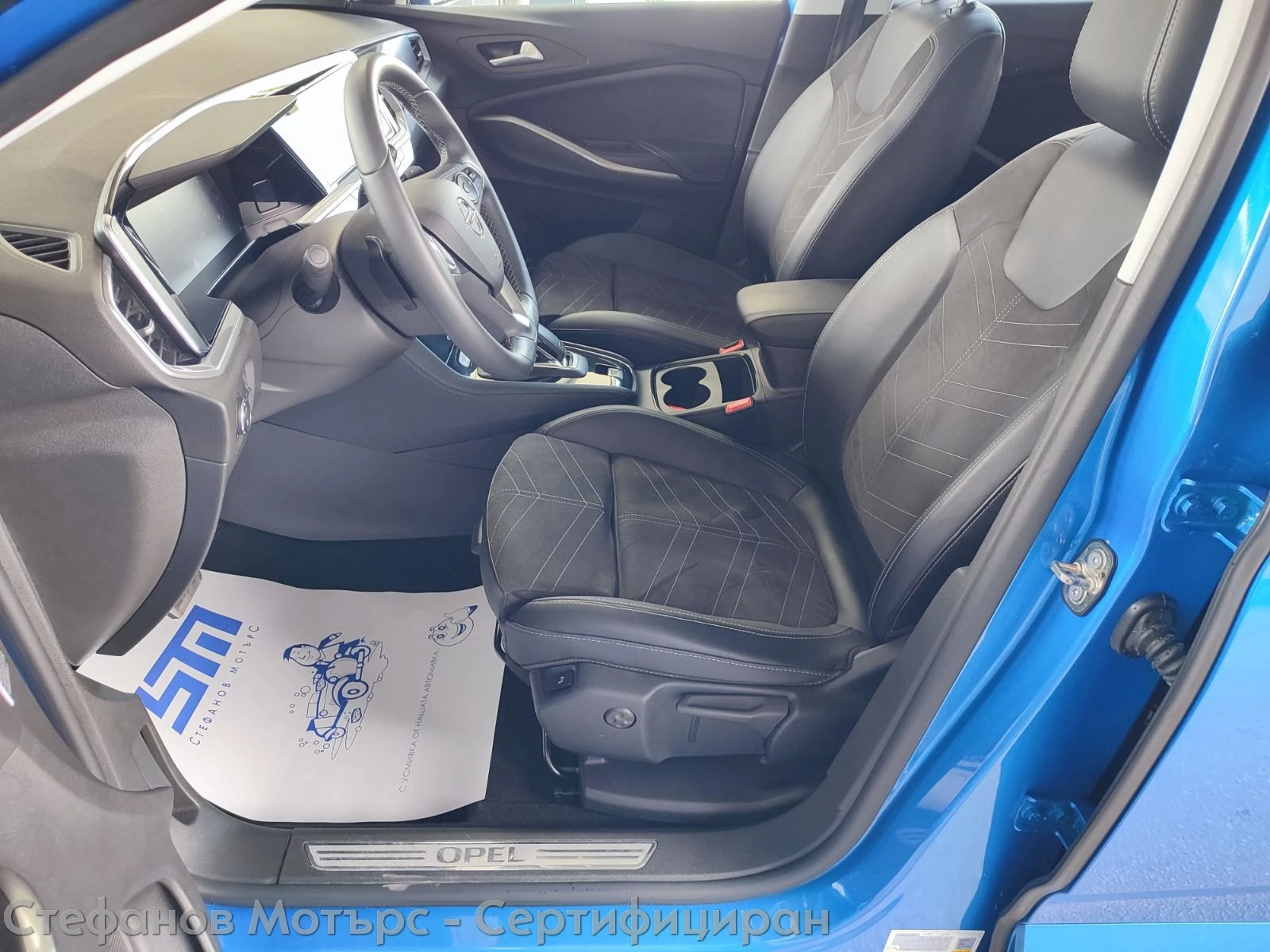 Opel Grandland X Ultimate MCM 1.2 (96kW/130hp) AT8, снимка 12 - Автомобили и джипове - 55056110