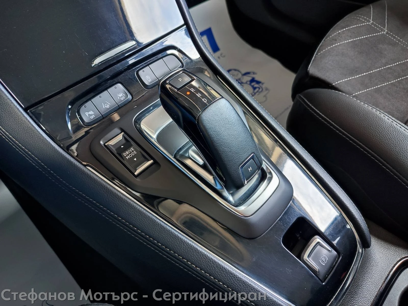 Opel Grandland X Ultimate MCM 1.2 (96kW/130hp) AT8, снимка 14 - Автомобили и джипове - 55056110