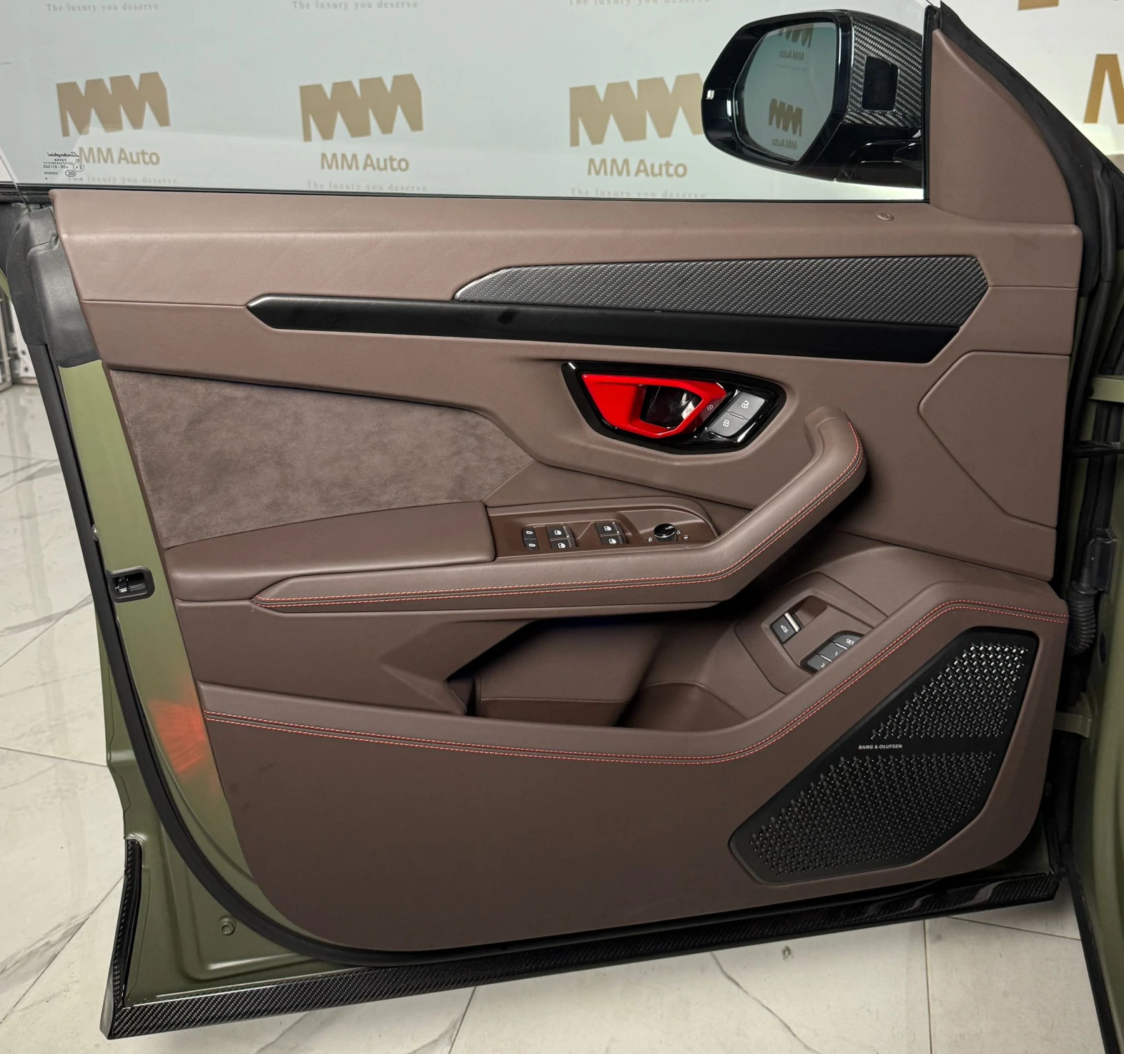 Lamborghini Urus Performante* VerdeTurbine* HuD* Carbon* B&O, снимка 6 - Автомобили и джипове - 55132653