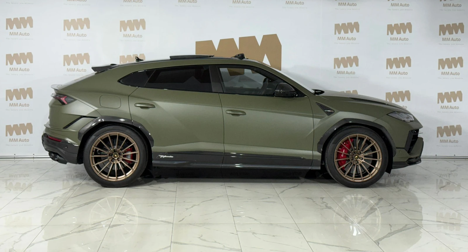 Lamborghini Urus Performante* VerdeTurbine* HuD* Carbon* B&O, снимка 2 - Автомобили и джипове - 55132653
