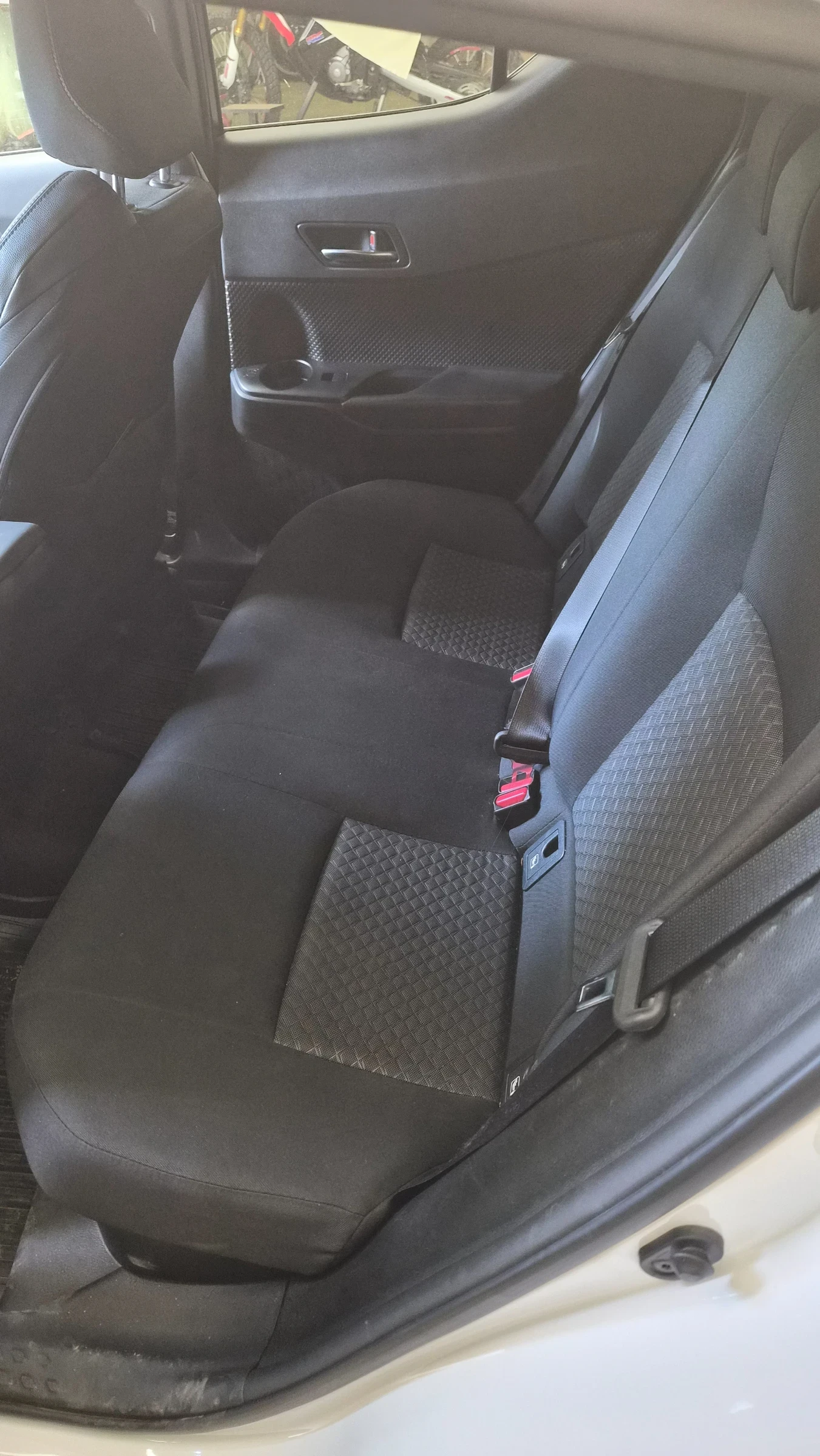 Toyota C-HR, снимка 9 - Автомобили и джипове - 55172188