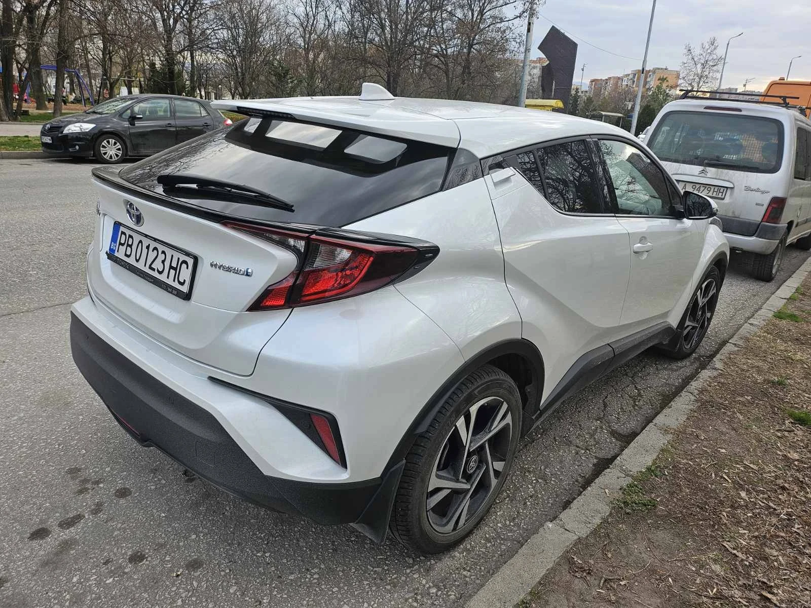 Toyota C-HR, снимка 2 - Автомобили и джипове - 55172188