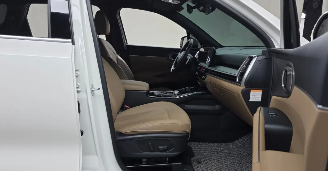Kia Sorento * Prestige* Обдух* Pano* 360* HUD* Hi-Pass*       , снимка 14 - Автомобили и джипове - 55576030