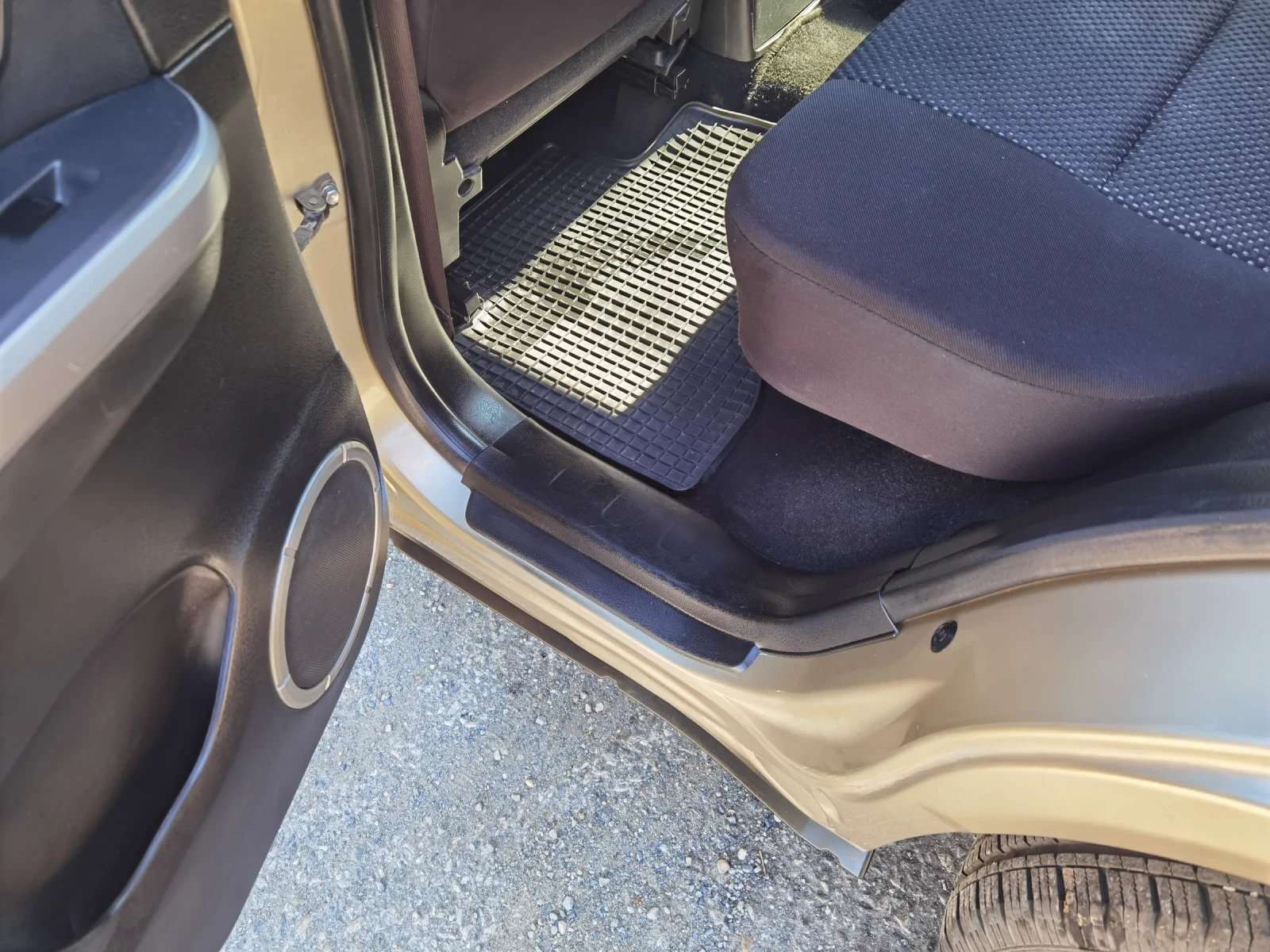 Suzuki Grand vitara, снимка 12 - Автомобили и джипове - 56348939