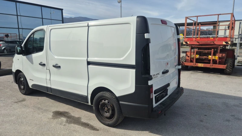 Renault Trafic BI TURBO EURO 6, снимка 4 - Бусове и автобуси - 53559150