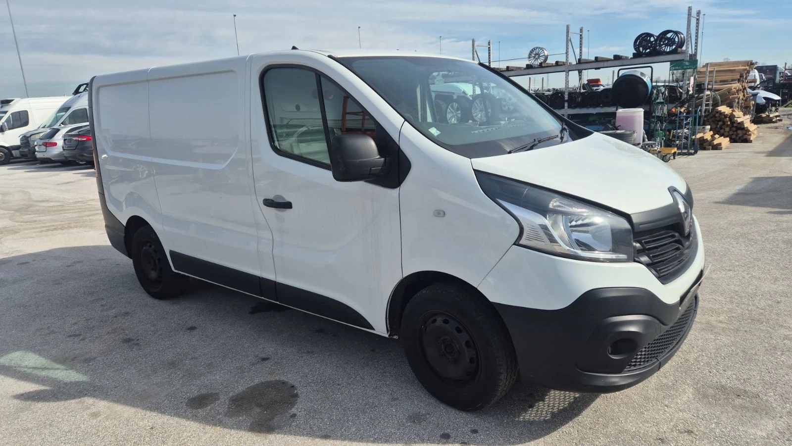 Renault Trafic BI TURBO EURO 6 - изображение 8