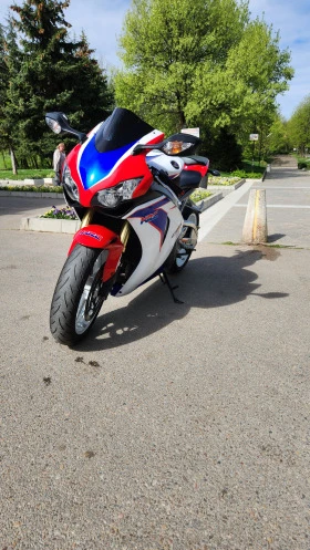 Honda Cbr 1000rr Sc59, снимка 2