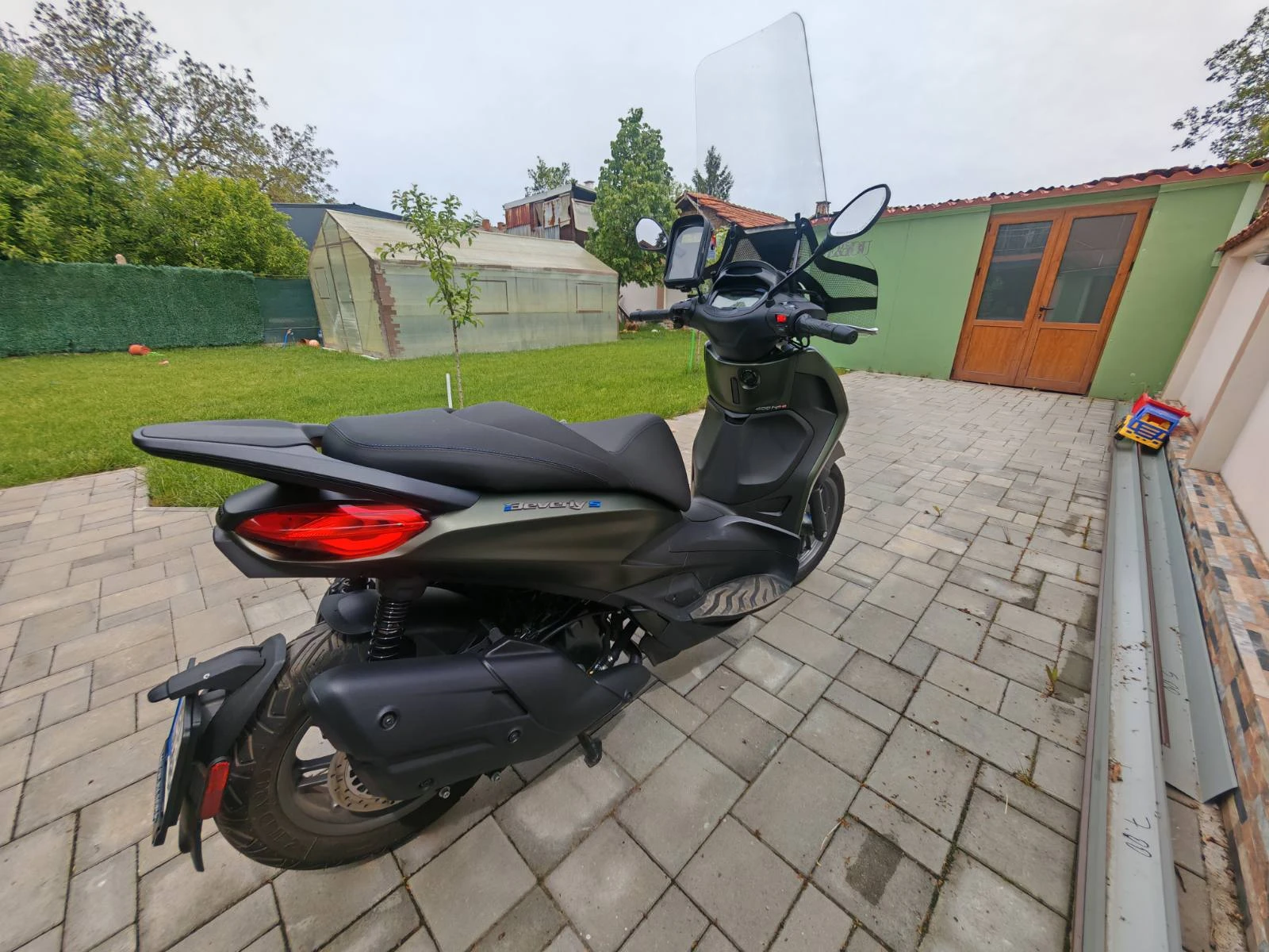 Piaggio Beverly 400 - изображение 8
